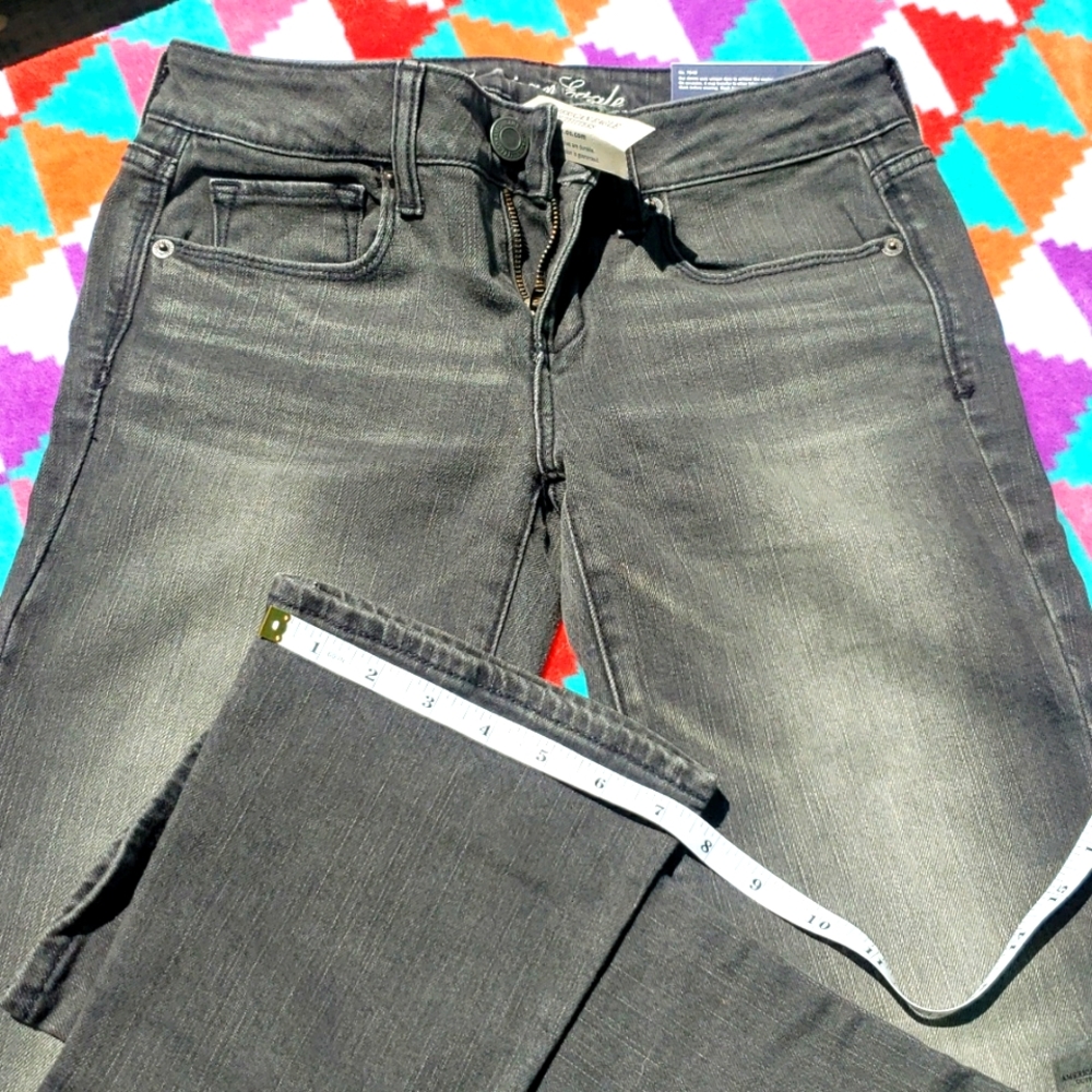 NWT American Eagle Dark Gray skinny kick jeans size 4 regular